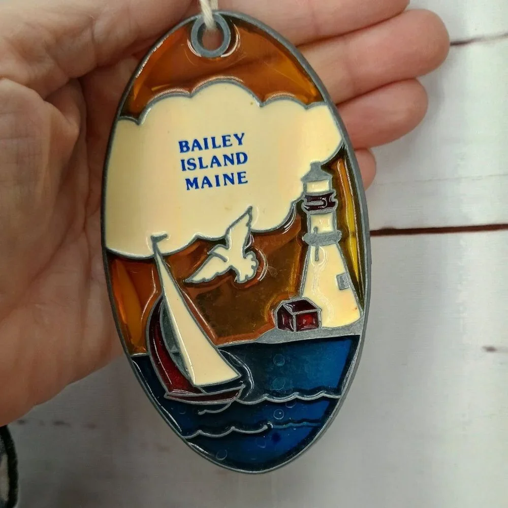 Bailey Island Maine‎ Lighthouse Stained Glass Look Keychain Oval Design
